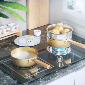 Multi-Purpose Non-Stick Pot with Wooden Handle And Lid