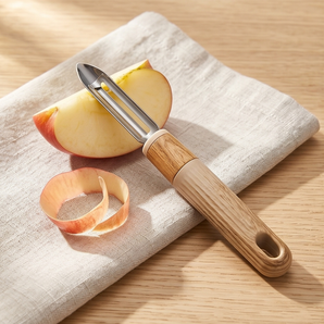 Stainless Steel Swivel Kitchen Vegetable Peeler With Ergonomic Handle