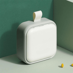 Multi-Functional Compact BPA-Free Medicine Storage Box with 4 Compartments